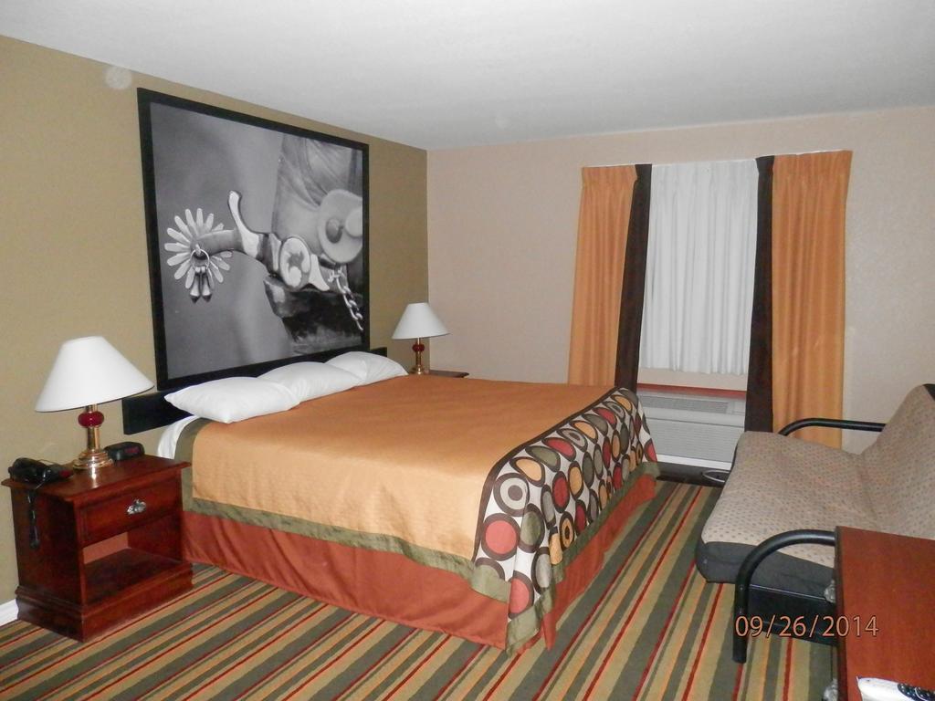 Motel Super 8 By Wyndham Childress Esterno foto